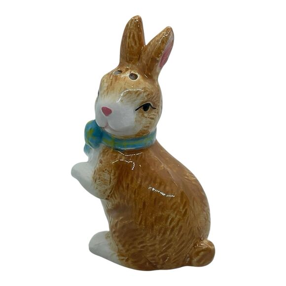 Vintage Brown Bunnies with Pink & Blue Bow around Neck Salt and Pepper Shakers - Picture 16 of 16